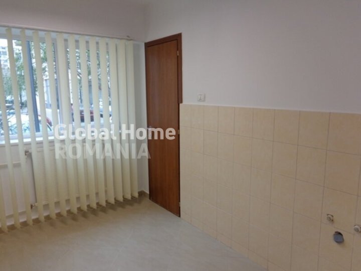 Piata Unirii, langa blocul Sitraco Center apartament 3 camere