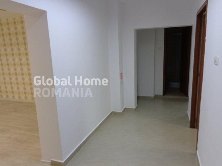 Piata Unirii, langa blocul Sitraco Center apartament 3 camere